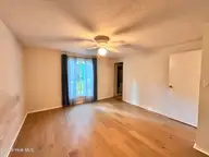 218 Pamlico Drive, Washington, NC 27889 — 3-bedroom home in Pamlico Village, Washington, NC, photo 22 of 38: Main Bedroom 3