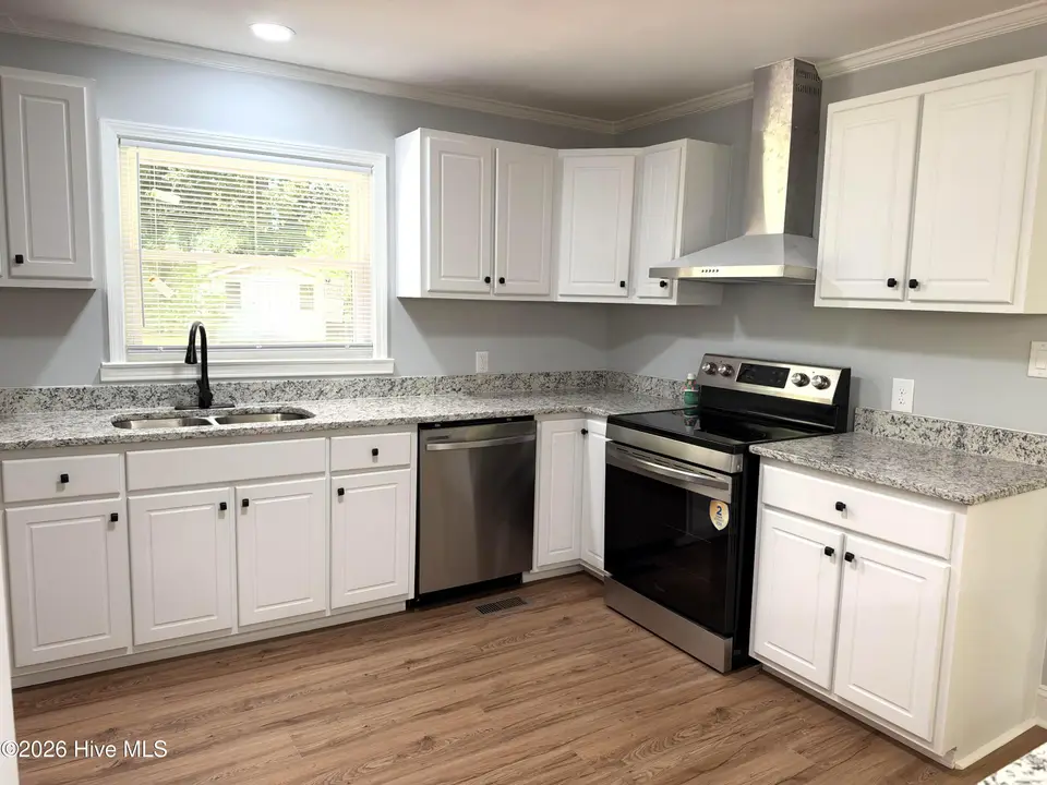 1302 West Road, Kinston, NC 28501 — 3-bedroom home, Kinston, NC, photo 1 of 35: unnamed (29)