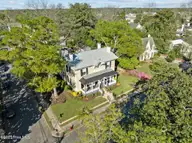 626 W Main Street, Washington, NC 27889 — 4-bedroom home in Historic District, Washington, NC, photo 5 of 54: 5-web-or-mls-DJI_0073