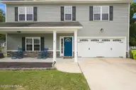 100 Fernie Lane, New Bern, NC 28560 — 3-bedroom home in The Lakes at Antioch, New Bern, NC, photo 4 of 51: 45-web-or-mls-DSC_0096_edit