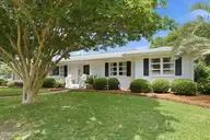 2112 Evans Street, Morehead City, NC 28557 — 3-bedroom waterfront home, Morehead City, NC, photo 3 of 56: 4-web-or-mls-1S3A7606