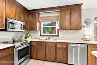 211 Vine Street, Beaufort, NC 28516 — 3-bedroom home in Jones Village, Beaufort, NC, photo 18 of 36: Kitchen