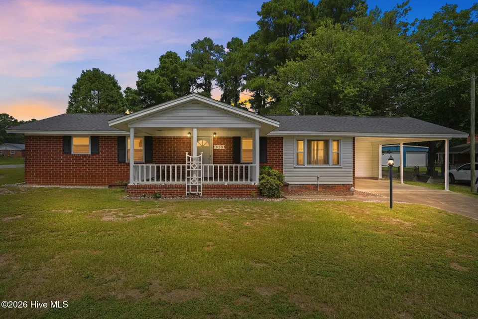 910 Old Grantham Road, Goldsboro, NC 27530 — 3-bedroom home in Hillsdale, Goldsboro, NC, photo 1 of 47: 910 Old Grantham Road