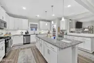 708 Chair Road, Castle Hayne, NC 28429 — 3-bedroom waterfront home in River Bluffs, Castle Hayne, NC, photo 10 of 34