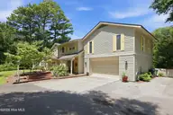 286 Oakleaf Drive, Pine Knoll Shores, NC 28512 — 3-bedroom waterfront home in Pine Knoll Association, Pine Knoll Shores, NC, photo 17 of 61: 11-print-590A3804