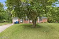 517 West Court, Jacksonville, NC 28546 — 3-bedroom home in Brynn Marr, Jacksonville, NC, photo 3 of 25