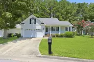 226 Monterey Circle, New Bern, NC 28562 — 3-bedroom home in Village in the Woods, New Bern, NC, photo 3 of 46: 3-web-or-mls-DSC_6953
