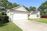 Aragona Village, Jacksonville — 4-bedroom home in Aragona Village, Jacksonville, NC, photo 2 of 40