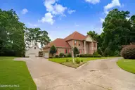 4904 Pebble Beach Circle N, Wilson, NC 27896 — 4-bedroom home in Country Club Colony, Wilson, NC, photo 4 of 37: 04-4904 Pebble Beach Cir-4