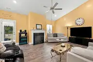 715 Greenwich Place, Richlands, NC 28574 — 4-bedroom home in Waverly Place, Richlands, NC, photo 8 of 38: 715_greenwich_pl_010