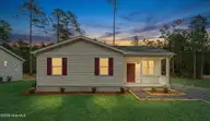 1810 Raeford Road, Southport, NC 28461 — 3-bedroom home, Southport, NC, photo 5 of 30: zDusk