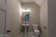 519 N Sycamore Street, Aberdeen, NC 28315 — 4-bedroom home, Aberdeen, NC, photo 5 of 30: powder room