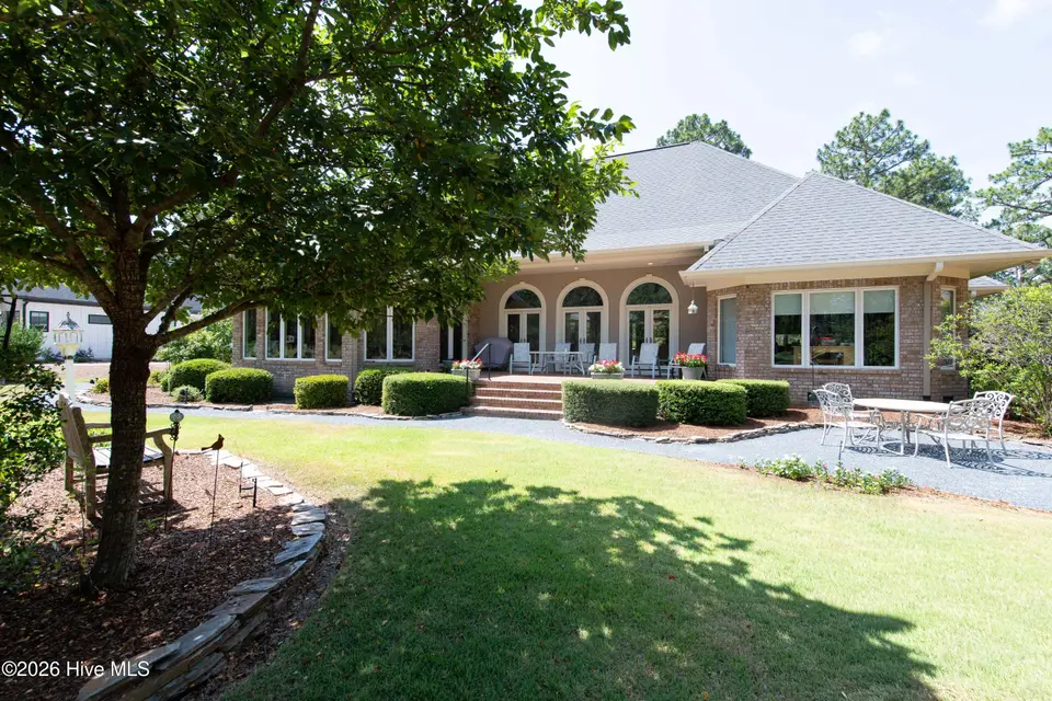 32 Lasswade Drive, Pinehurst, NC 28374 — 3-bedroom home in Pinewild CC, Pinehurst, NC, photo 1 of 73: DSC_5158