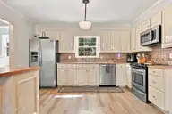 202 Holyoke Drive, Washington, NC 27889 — 3-bedroom home in Sweetbriar, Washington, NC, photo 16 of 41: 32-web-or-mls-IMG_0035