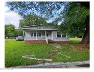 1120 Lincoln Street, Kinston, NC 28501 — 3-bedroom home, Kinston, NC, photo 1 of 6: Front View-2
