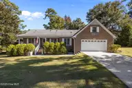 103 Alexis Court, New Bern, NC 28562 — 3-bedroom home in Lake Clermont, New Bern, NC, photo 2 of 55: 1-web-or-mls-0C0A4493