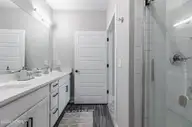 395 S Crow Creek Dr 1702, Calabash, NC 28467 — 3-bedroom condo in Crow Creek, Calabash, NC, photo 14 of 39: primary Bath