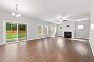 212 Independence Boulevard, Newport, NC 28570 — 4-bedroom home in Heritage Pointe, Newport, NC, photo 15 of 28: Living Room