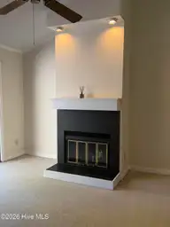 231 St Luke Court, Wilmington, NC 28409 — 2-bedroom waterfront townhome in Caneel Cove, Wilmington, NC, photo 5 of 17: IMG_5633