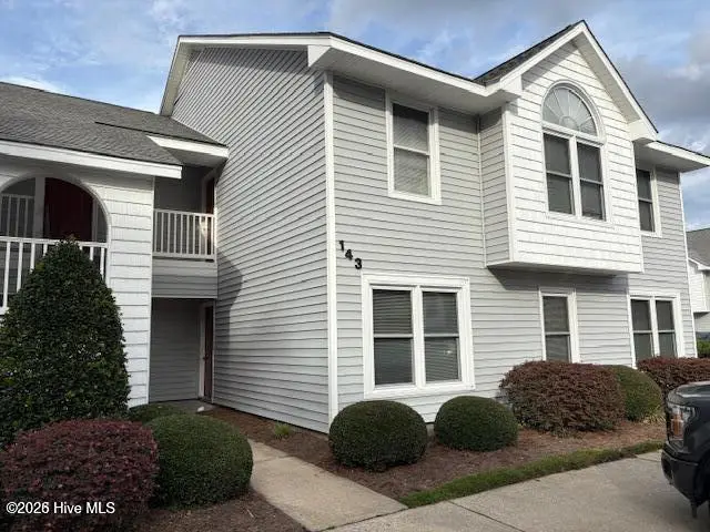 143 W Victoria Court, Greenville, NC 27834 — 3-bedroom condo in Willoughby Park, Greenville, NC, photo 1 of 11: Front