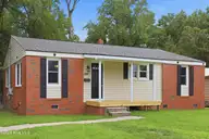 308 Woodhaven Drive, Jacksonville, NC 28540 — 3-bedroom home in Northwoods, Jacksonville, NC, photo 3 of 38