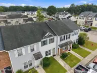 404 Timberlake Trail, Jacksonville, NC 28546 — 2-bedroom townhome in Brynn Marr, Jacksonville, NC, photo 3 of 49: 3-web-or-mls-404 Timberlake Trl 3
