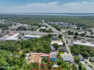 104 Moorefield Drive, Carolina Beach, NC 28428 — 2-bedroom manufactured home in Heart of Carolina Beach, Carolina Beach, NC, photo 16 of 19