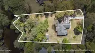 1996 Hoods Creek Drive, New Bern, NC 28562 — 3-bedroom waterfront home, New Bern, NC, photo 7 of 70: 1996 Hoods Creek Drive, New Bern