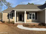 2413 Starling Lane, New Bern, NC 28562 — 3-bedroom home in Hickory Run at River Trace, New Bern, NC, photo 5 of 27: front porch