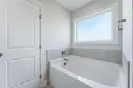 210 Windsor Run Boulevard, Jacksonville, NC 28546 — 3-bedroom home in The Vineyards, Jacksonville, NC, photo 19 of 28: DSC02698