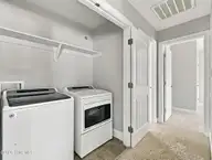 813 Tuscarora Trail, Jacksonville, NC 28546 — 4-bedroom home in Towne Pointe, Jacksonville, NC, photo 16 of 27: 33-web-or-mls-813 Tuscarora Trail 93