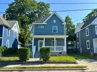 202 W Burgess Street, Elizabeth City, NC 27909 — 4-bedroom home, Elizabeth City, NC, photo 1 of 36: 202 W Burgess
