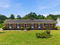 6762 River Road, Washington, NC 27889 — 3-bedroom home in Country Club Hills, Washington, NC, photo 1 of 55: 1Main View 6762 River Rd