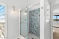 545 Salter Path Road L7, Pine Knoll Shores, NC 28512 — 4-bedroom waterfront condo in Beacon's Reach, Pine Knoll Shores, NC, photo 6 of 43: Primary Bath