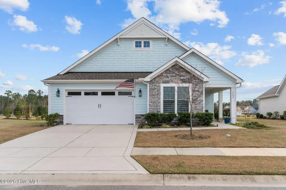 7342 Oakland Country Court, Winnabow, NC 28479 — 3-bedroom home in The Retreat at Mallory Creek Plantation, Winnabow, NC, photo 1 of 56: 1-web-or-mls-DSC03090