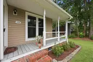 128 Robinhood Drive, Jacksonville, NC 28546 — 3-bedroom home in Sherwood Forest, Jacksonville, NC, photo 7 of 64