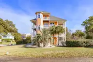200 Shipwreck Lane, Emerald Isle, NC 28594 — 3-bedroom waterfront home in Spinnakers Reach, Emerald Isle, NC, photo 12 of 59: 200 Shipwreck Lane