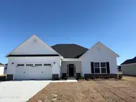 2004 Bluewater Boulevard, New Bern, NC 28562 — 3-bedroom home in Bluewater Rise, New Bern, NC, photo 1 of 29: IMG_4914