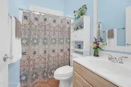 1226 Atrium Way, Leland, NC 28451 — 3-bedroom waterfront home in Waterford of the Carolinas, Leland, NC, photo 24 of 61: Guest Bathroom
