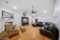 342 Lockerby Lane, Wilmington, NC 28411 — 4-bedroom home in Princeton Place, Wilmington, NC, photo 3 of 25: 18-web-or-mls-GRAE_342 Lockerby Ln-18