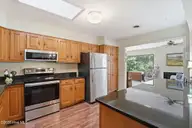 644 Redwood Drive, Southern Pines, NC 28387 — 2-bedroom townhome in Knlwd Vlg, Southern Pines, NC, photo 8 of 22: 22-web-or-mls-DSC07627