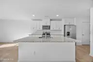 351 Glendale Arbor Drive SW 135, Ocean Isle Beach, NC 28469 — 3-bedroom home in Glendale Arbor, Ocean Isle Beach, NC, photo 12 of 31: 14_kitchen