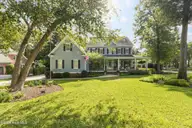 7513 Jonquil Court, Wilmington, NC 28409 — 5-bedroom home in Windward Oaks, Wilmington, NC, photo 2 of 61: 3_img_8736