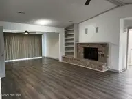 905 Grenada Court, New Bern, NC 28560 — 3-bedroom waterfront home in Fairfield Harbour, New Bern, NC, photo 4 of 21: Fireplace