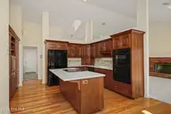 7 Lake Vista Lane, Pinehurst, NC 28374 — 3-bedroom waterfront home in Unit 13, Pinehurst, NC, photo 23 of 42: 29Kitchen