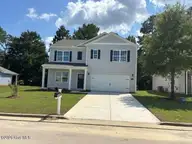 258 Lake Tyler Drive, New Bern, NC 28560 — 5-bedroom waterfront home in Tyler, Home on the Lake, New Bern, NC, photo 1 of 27: 258 lake tyler