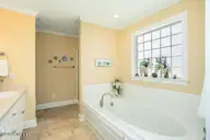 125 Brookside Way, Pikeville, NC 27863 — 3-bedroom home in Willowbrook, Pikeville, NC, photo 18 of 40: Jetted/Whirpool Tub