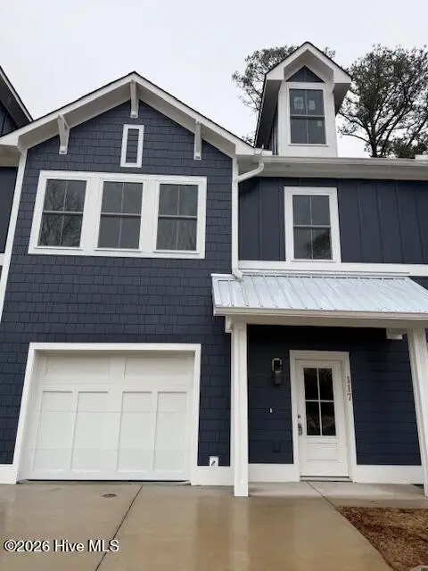 117 Seagate Place 117, Wilmington, NC 28403 — 5-bedroom townhome in Seagate Place, Wilmington, NC, photo 1 of 29: GILES FRONT 117 2