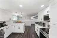 627 Jennings Drive, Wilmington, NC 28403 — 4-bedroom home in Devon Park, Wilmington, NC, photo 10 of 26: 14_img_5366