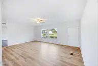 146 Grey Beard Drive, Rocky Point, NC 28457 — 3-bedroom manufactured home in Willows Bay, Rocky Point, NC, photo 10 of 33